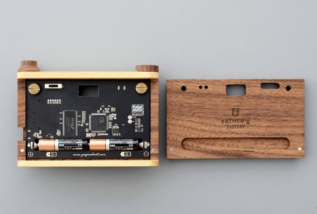 Single-Lense Wooden Digital Camera-Vintage 8MP