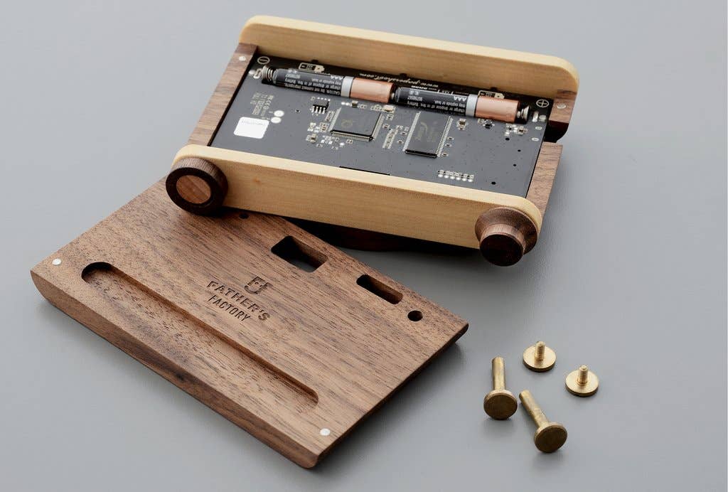 Single-Lense Wooden Digital Camera-Vintage 8MP